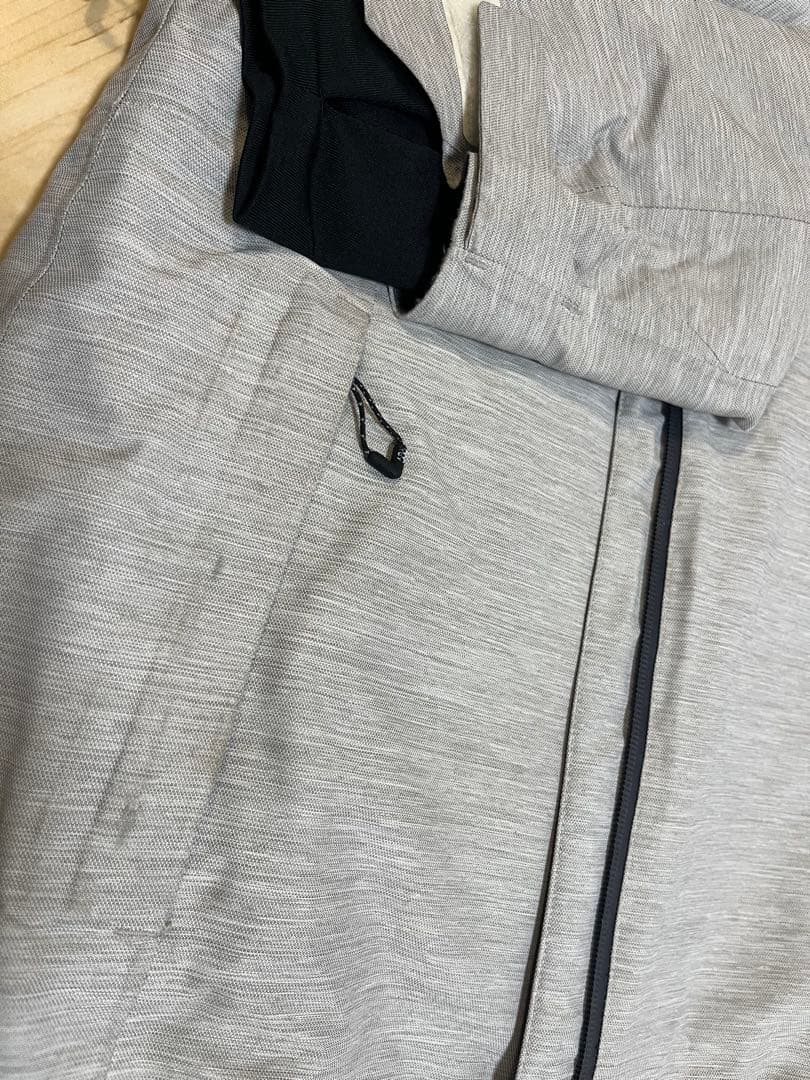 686 スノーボードウェア　GLCR ジャケット　S レディース