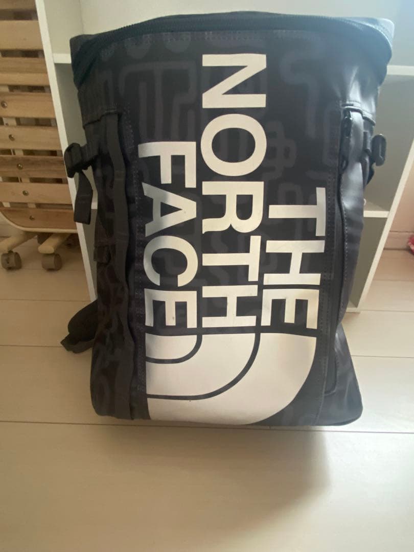ノースフェイス 30L、バック ブラック