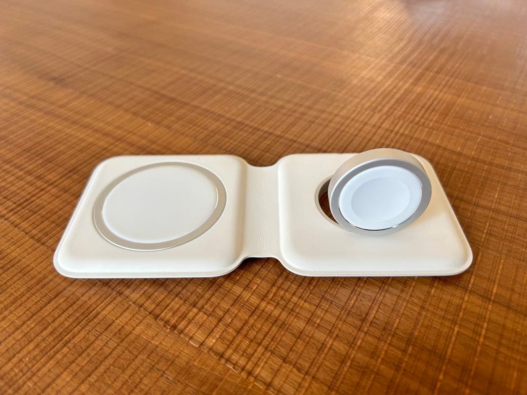 Apple MagSafeデュアル充電パッド おまけ付き