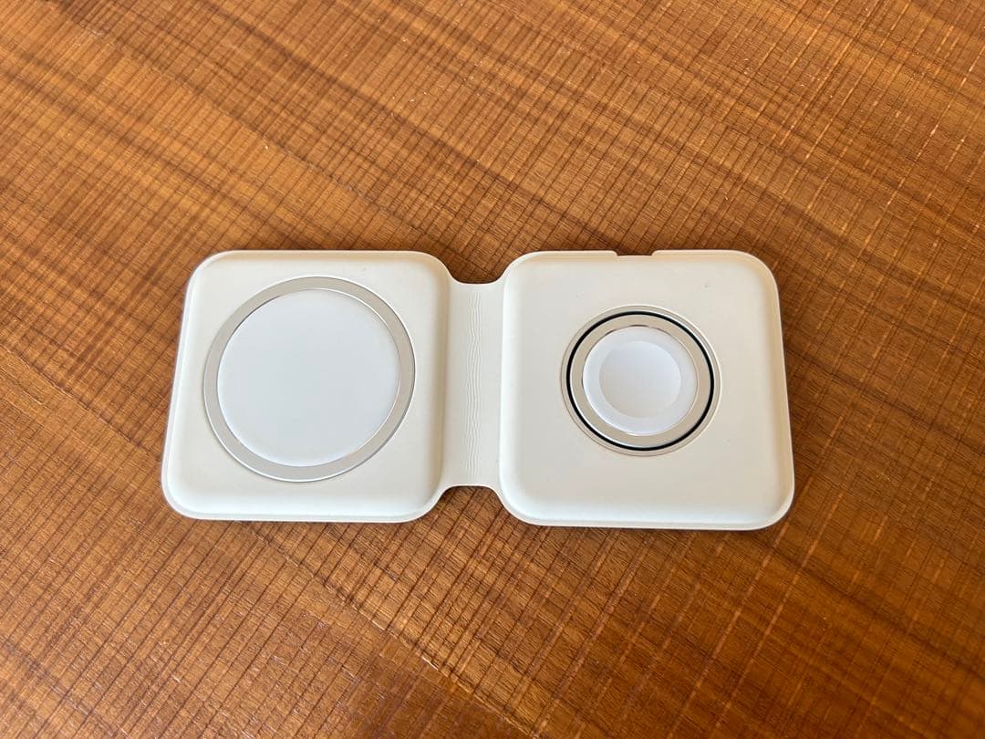 Apple MagSafeデュアル充電パッド おまけ付き