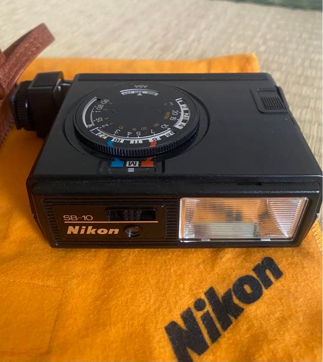 NIKON FMシルバー　本体　ガゼットケース付