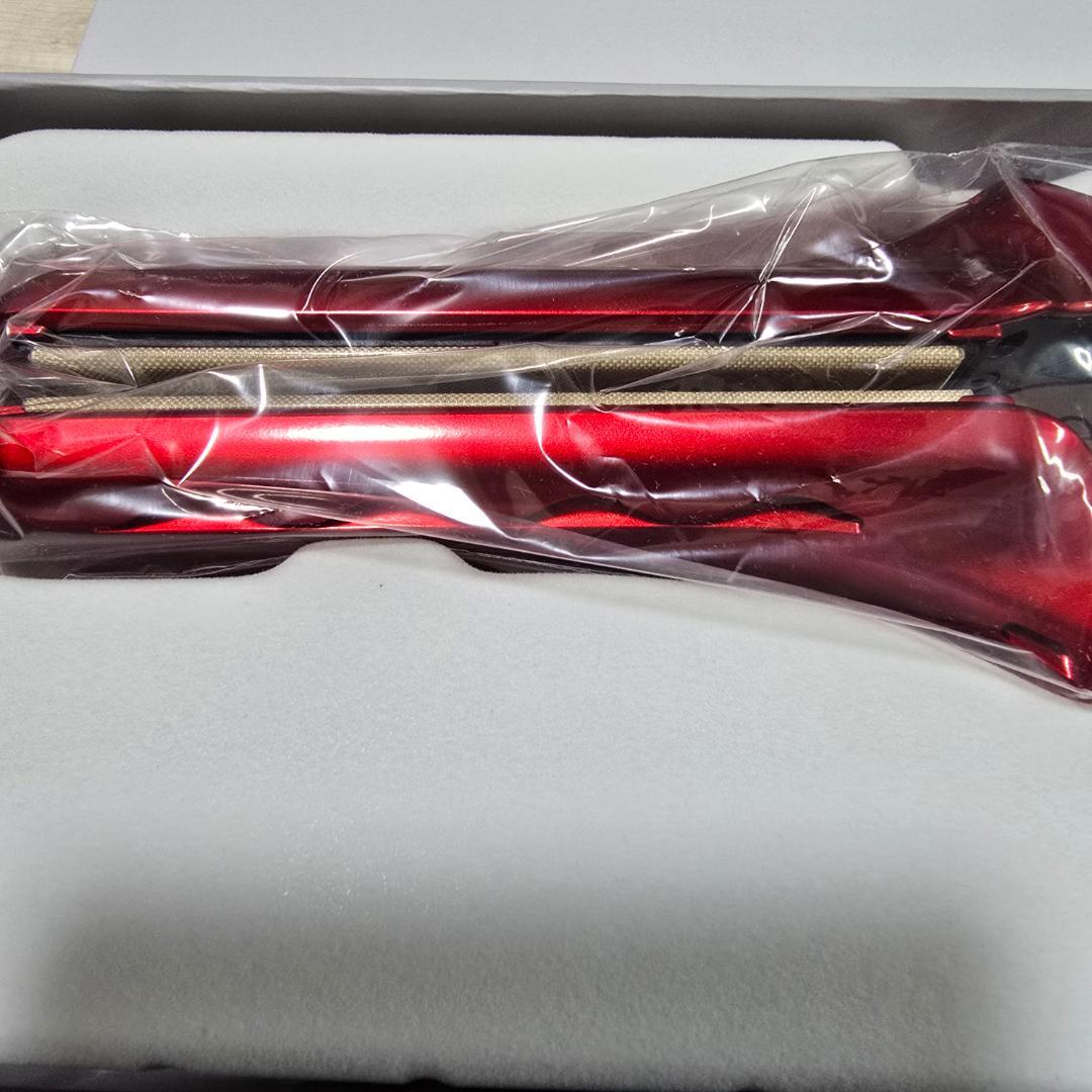 【ラディアント】新品未使用11月購入　シルクプロヘアアイロン28 radiant