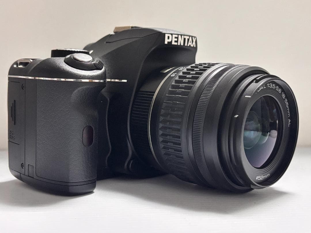 動作品 PENTAX K-m デジタル一眼レフカメラ 18-55mm レンズ付き