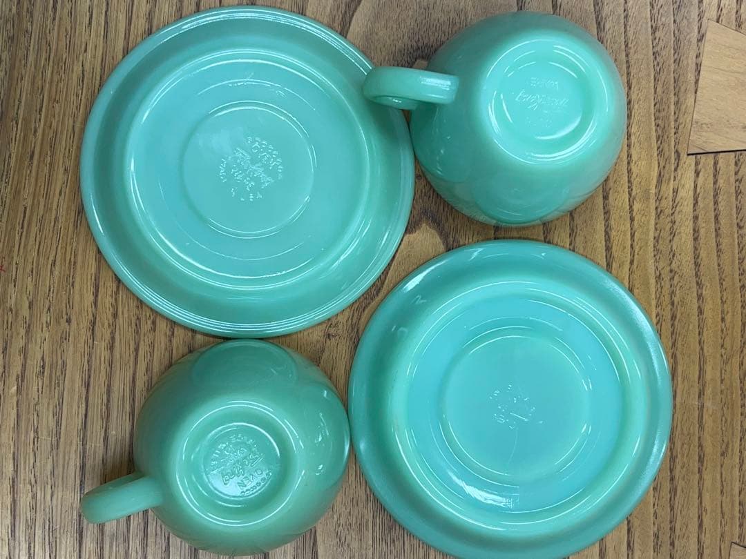 Fire King デッドストック　美品・未使用品カップ＆ソーサー2組