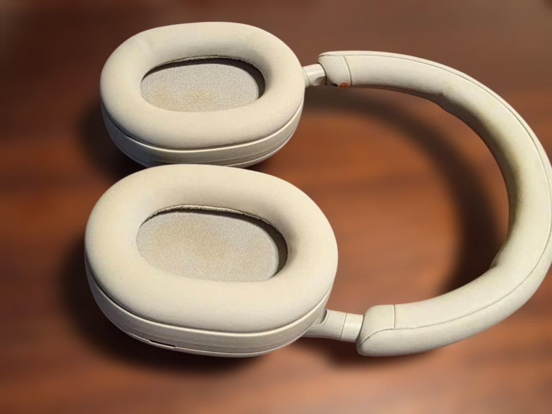 SONY ノイズキャンセリングワイヤレスヘッドフォン　WH-1000XM5