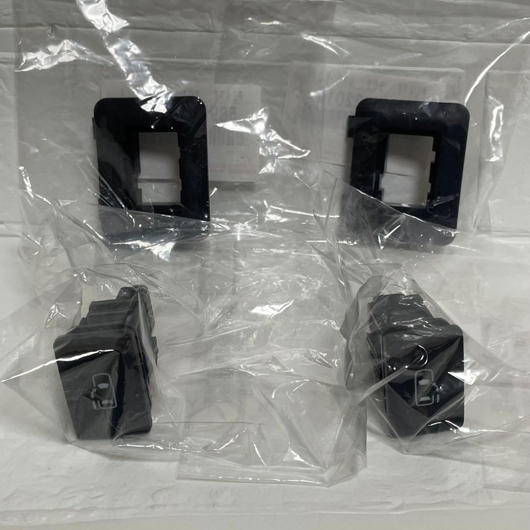 ★トヨタ★パワースライドドア★純正スイッチ★パワスラ★増設に★ハイエース等に★