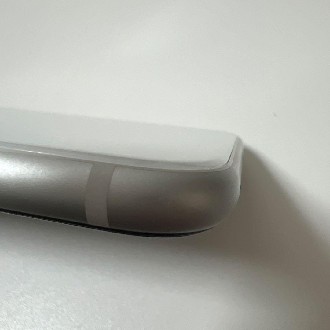 Apple iPhone SE (第2世代) ホワイト