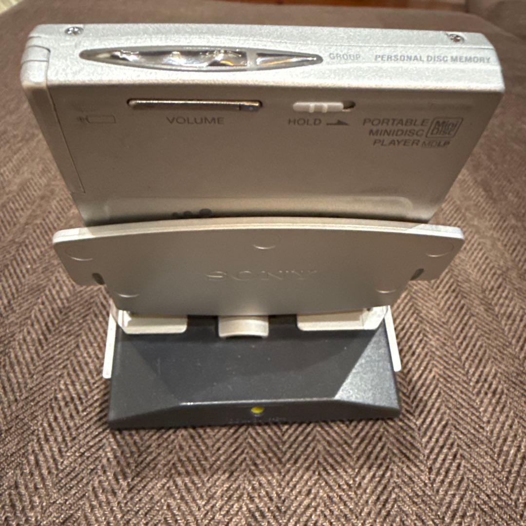 SONY ポータブルミニディスクプレーヤー MZ-E909　動作品