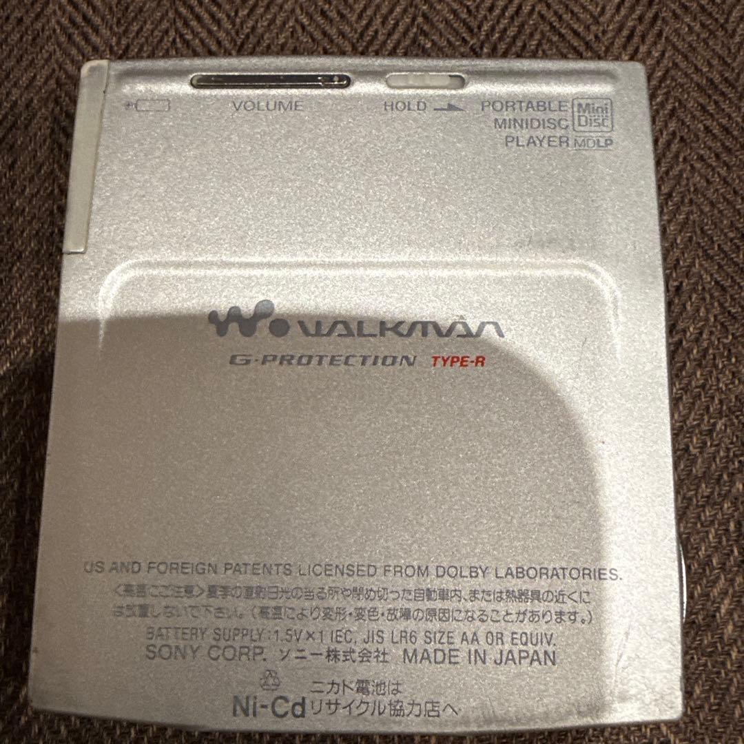 SONY ポータブルミニディスクプレーヤー MZ-E909　動作品