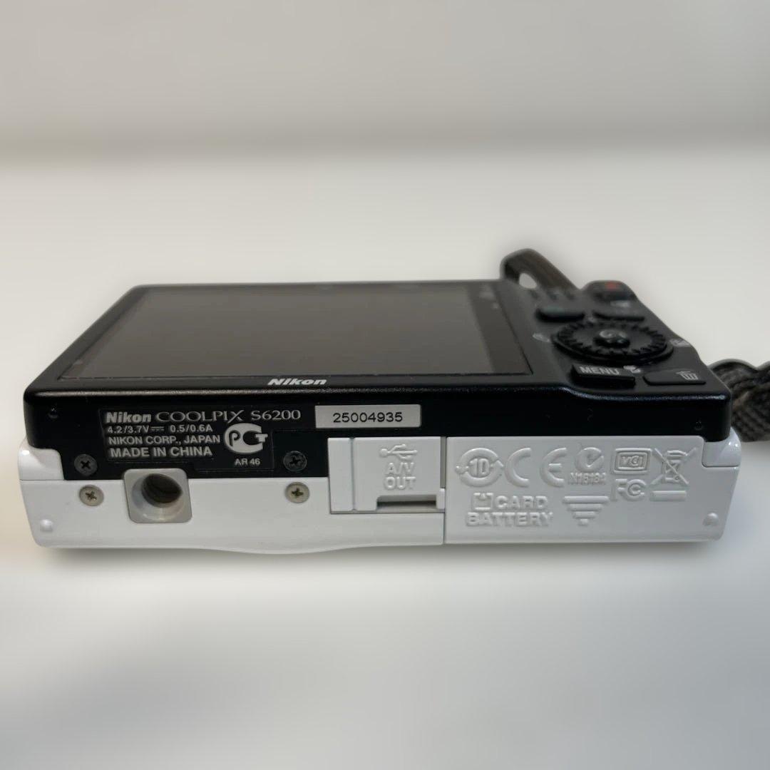Nikon COOLPIX S6200 ホワイト