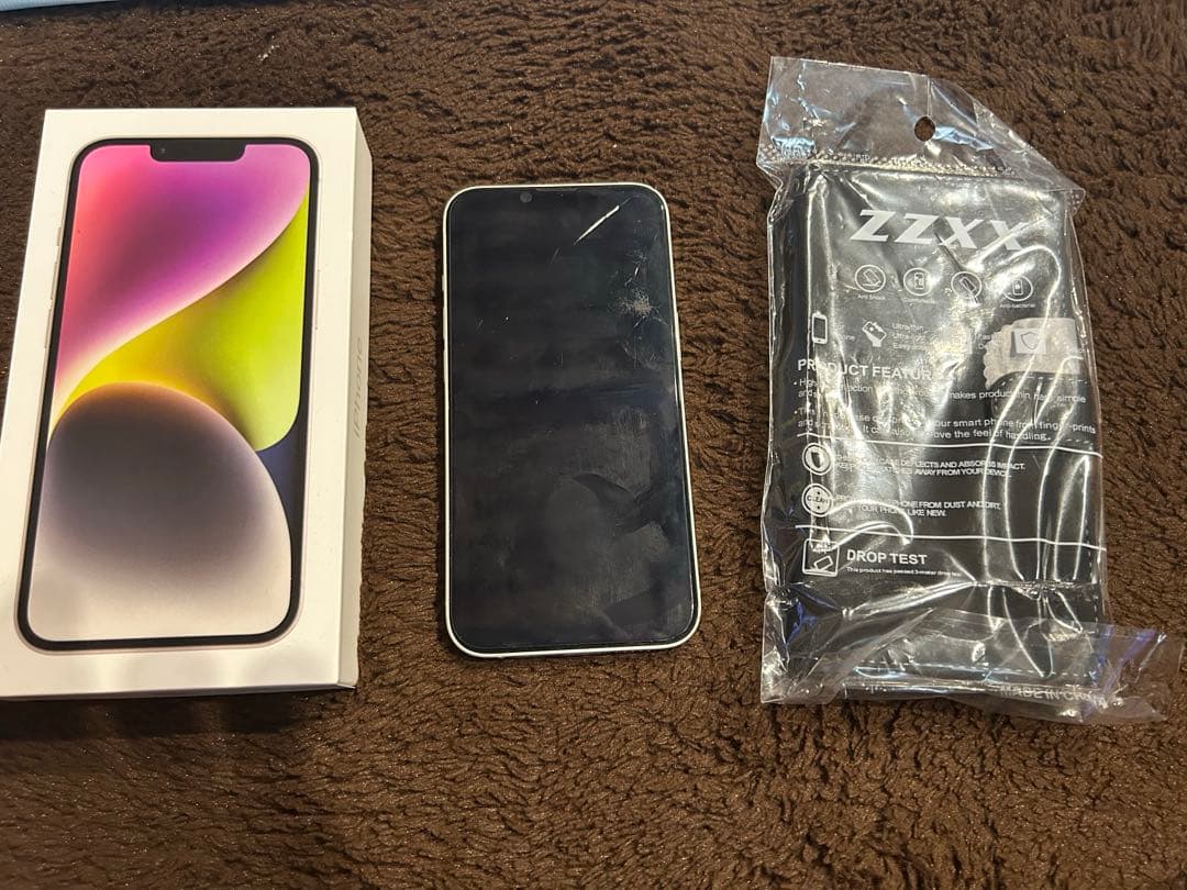 Apple iPhone 14 256GBホワイト ケース付き