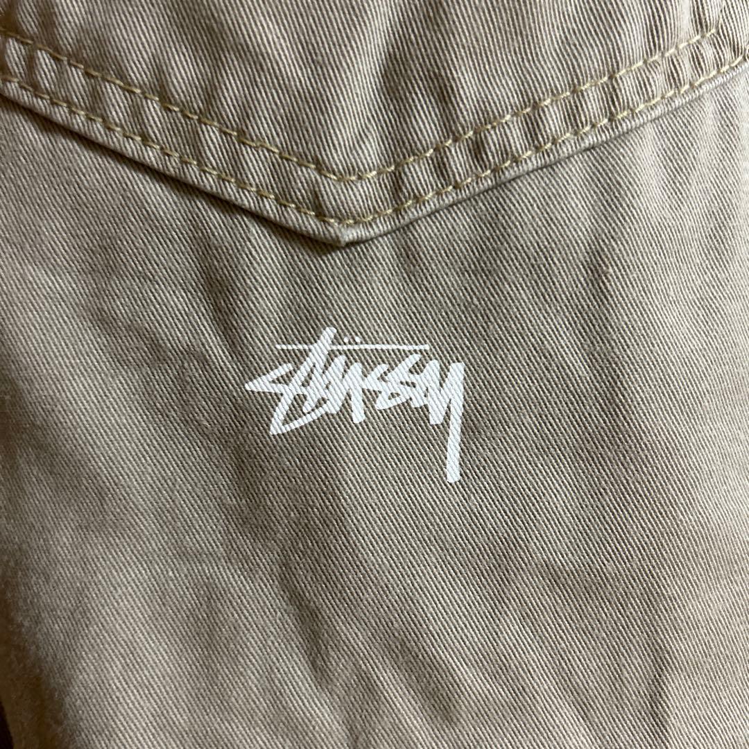 STUSSYとリーバイスのコラボチノパン