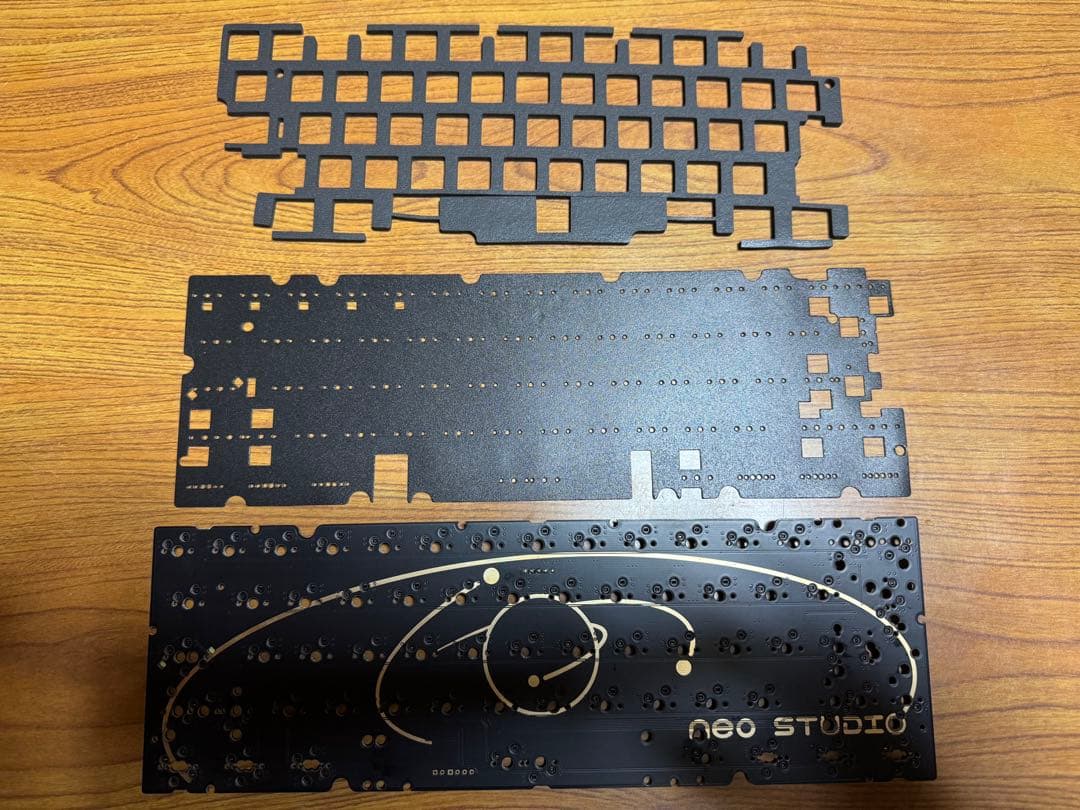 Qwertykeys Neo60 Cu 自作キーボード