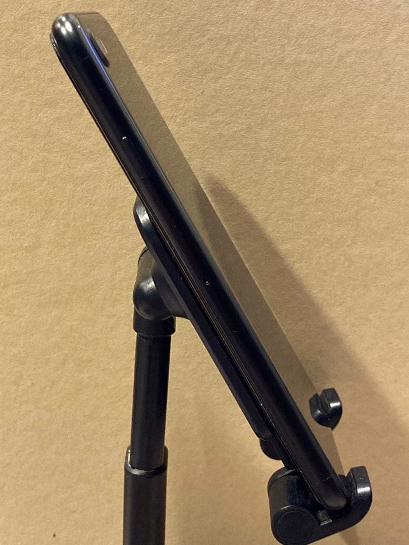 iPhoneSE2 128GB SIMフリー バッテリー新品