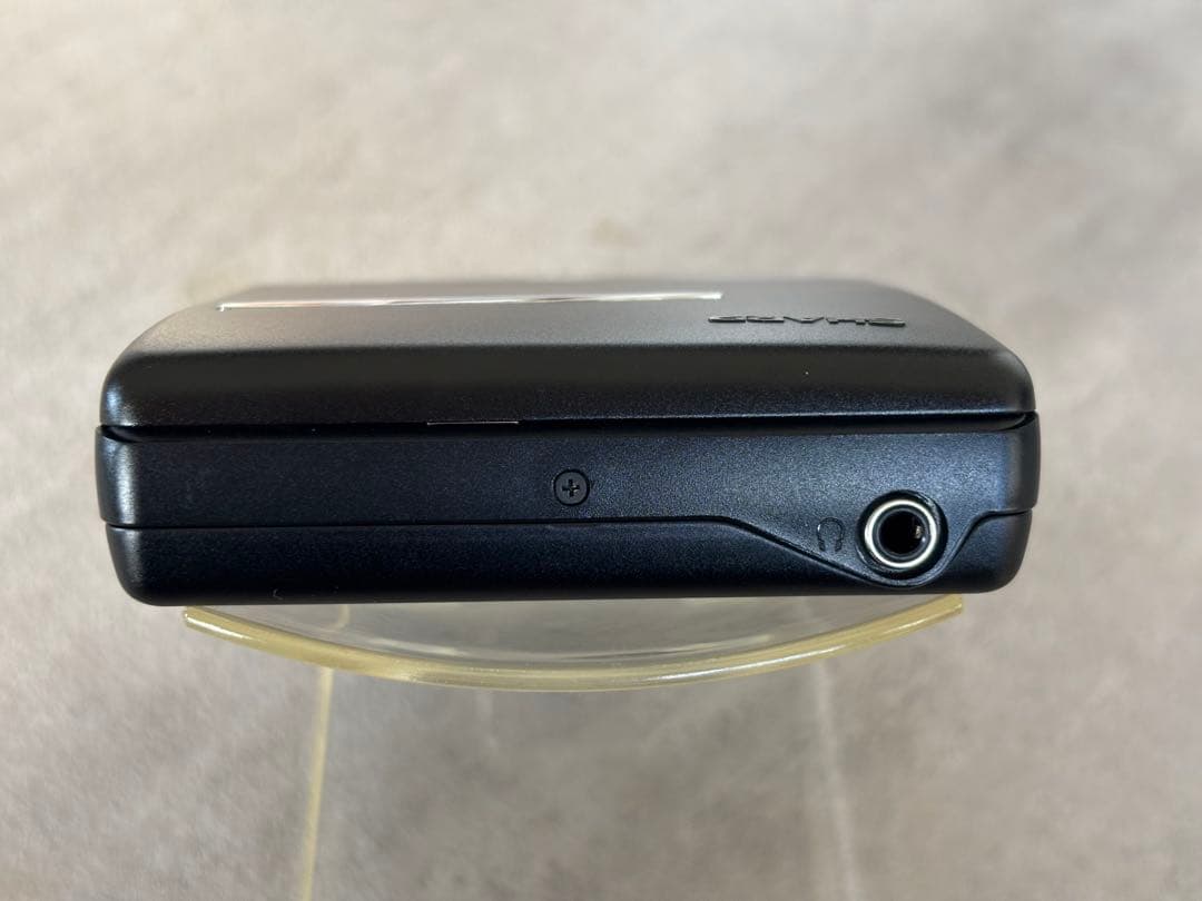 ⭐️希少品　SHARP MDウォークマン MDプレーヤー MD-S10 動作未確認