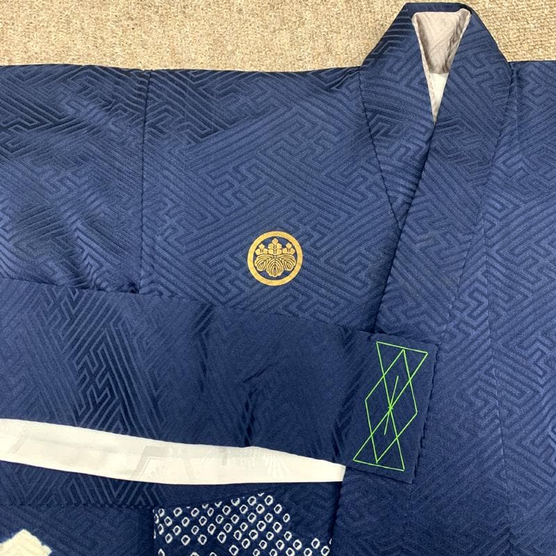 507ay33□お宮参り 男児 着物 掛け着 長襦袢付 総刺繍 絞染め□状態良好