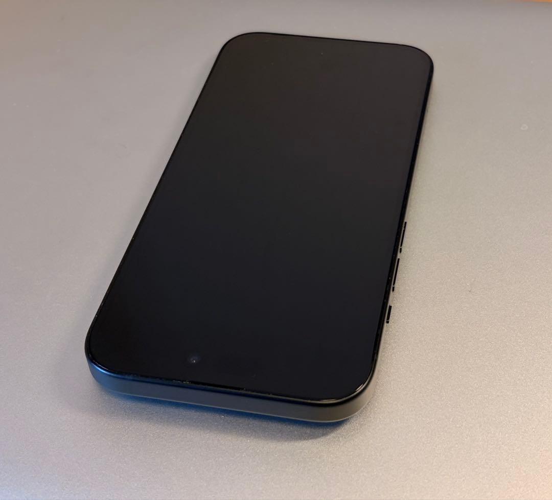 iPhone 15 ブラック 128GB 本体　SIMフリー