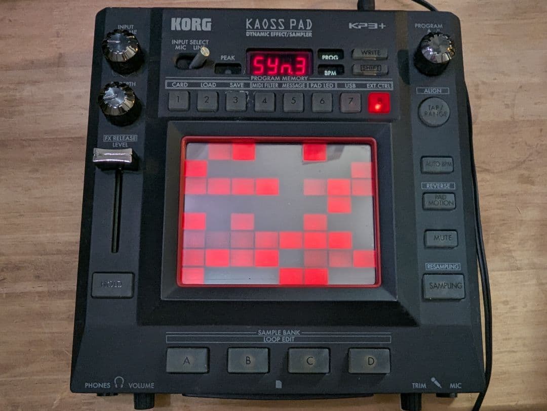 KORG KP3+ ダイナミックエフェクト/サンプラー