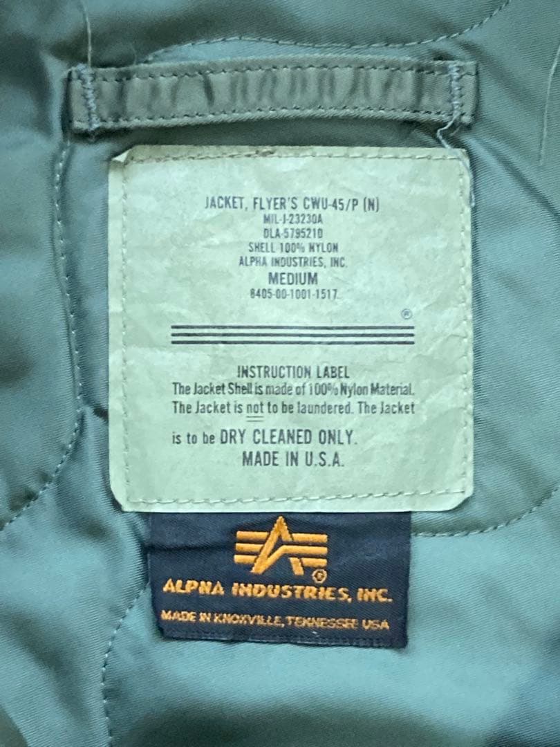 アルファ　アメリカ製　CWU−45/P(N)フライトジャケット　Mサイズ
