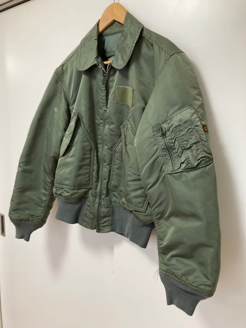 アルファ　アメリカ製　CWU−45/P(N)フライトジャケット　Mサイズ