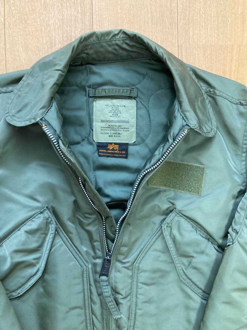 アルファ　アメリカ製　CWU−45/P(N)フライトジャケット　Mサイズ