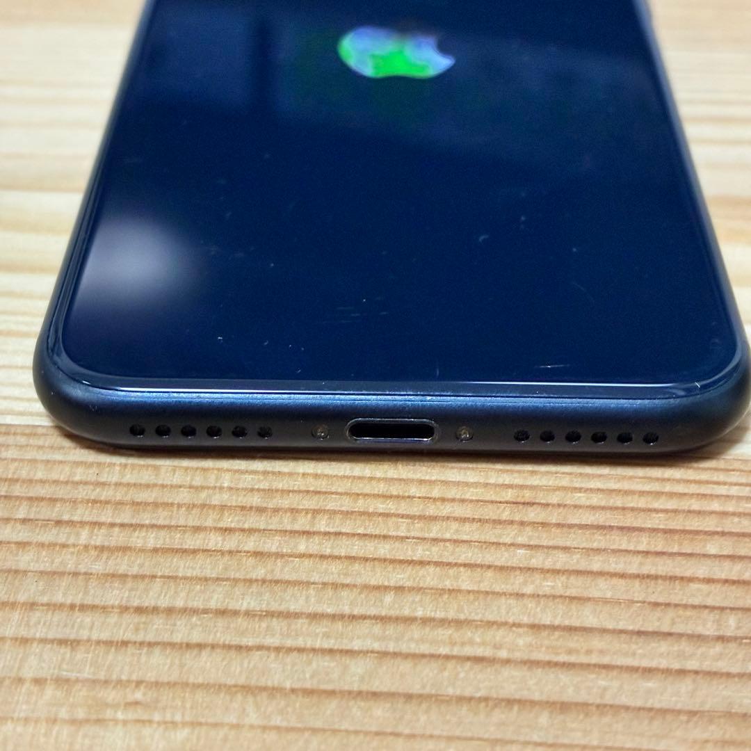 s*7様 バッテリー新品　iPhoneSE第3世代64GB SIMフリー　美品