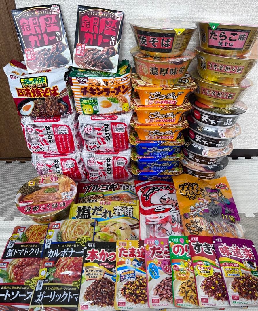 インスタント　レトルト　カップ麺　カップ焼そば　サトウのごはん他　まとめ売り