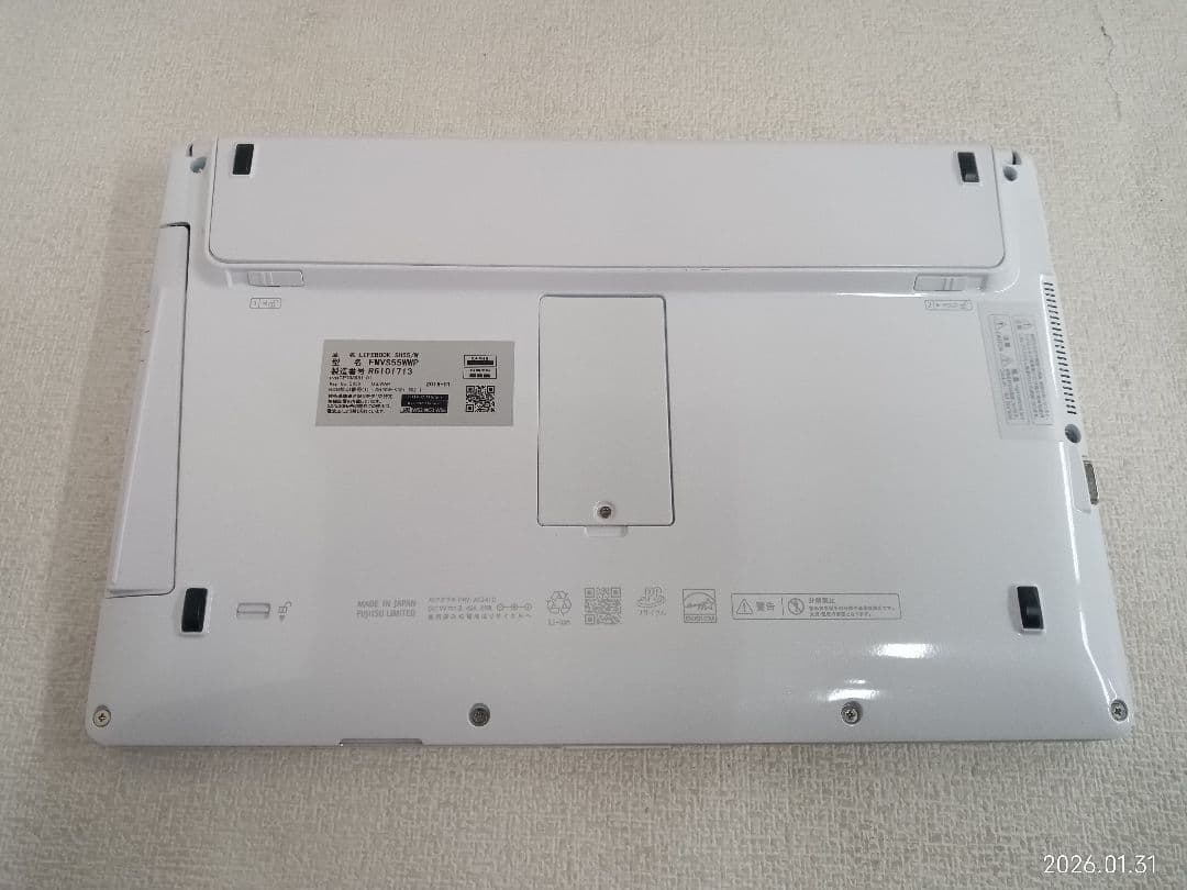⊇ LIFEBOOK SH55/W (FMVS55WP) 12GB ストレージ無