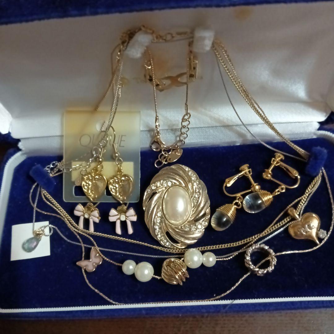 遺品生前整理アクセサリーまとめK18ミスティックトパーズ、Silverニナリッチ