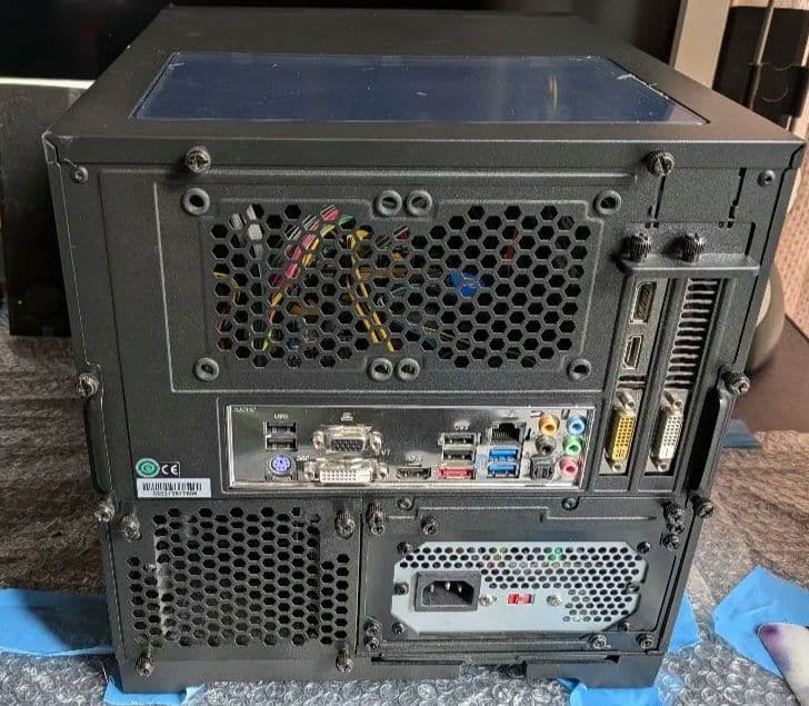 №120、キューブ型PC、Win11、i5、GTX660、M16G、SSD