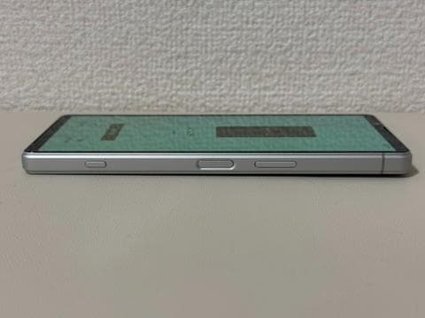 s*2様 SONY XPERIA 5 V XQ-DE44 プラチナシルバー 画面