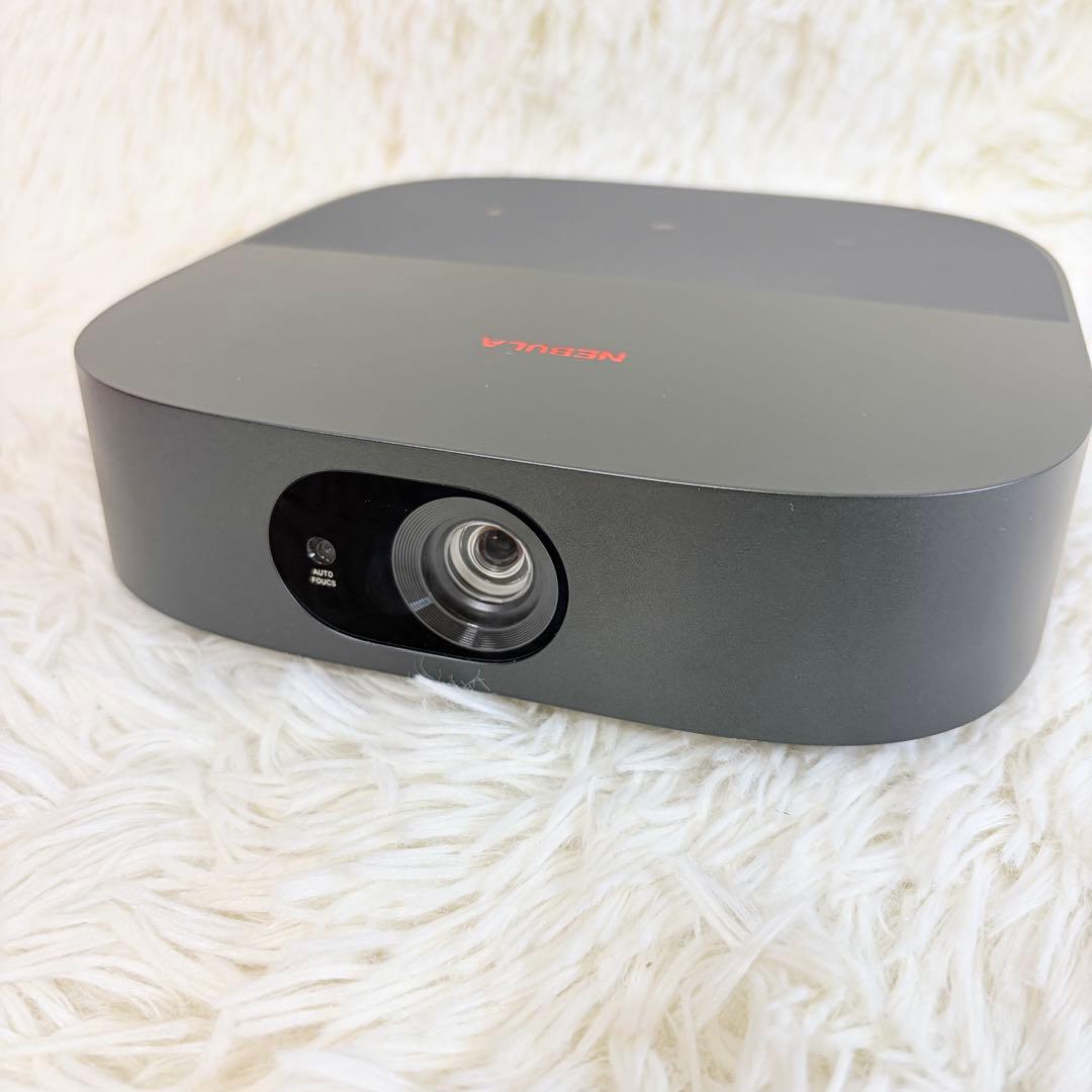 ANKER　Nebula Vega Portable プロジェクター（中古）