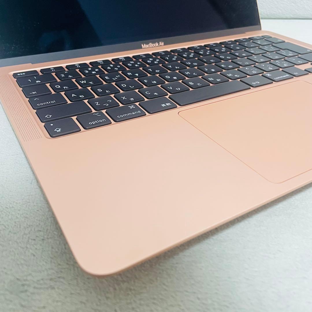 [極美品] Macbook Air 13in 2020 i7/16GB/1TB