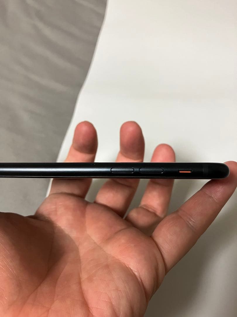 美品Apple iPhone SE3 ブラック バッテリー100% SIMフリー