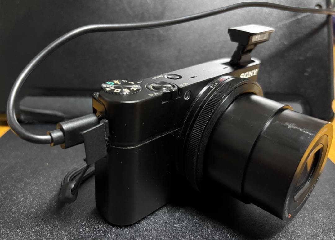 SONY コンパクトデジタルカメラ RX-100