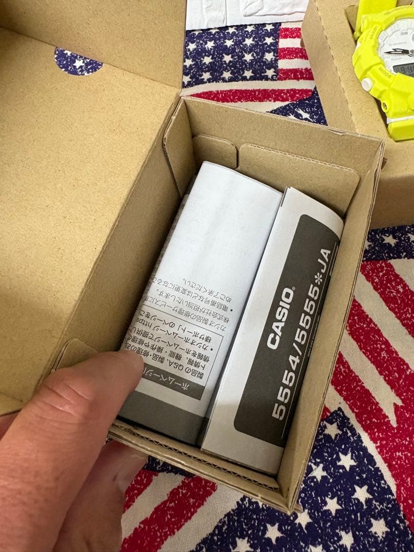 ٩( ᐛ )و試着のみ☆G-SHOCKイエロー☆GMA-b800٩( ᐛ )و