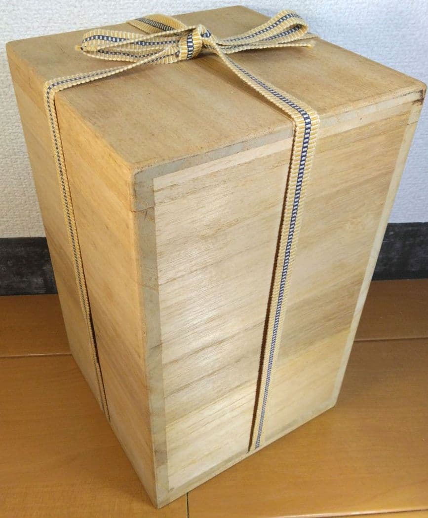 人間国宝 金城次郎 壷屋焼 小花瓶 栞 共箱(本人書付真筆) 壺屋焼 青首花瓶