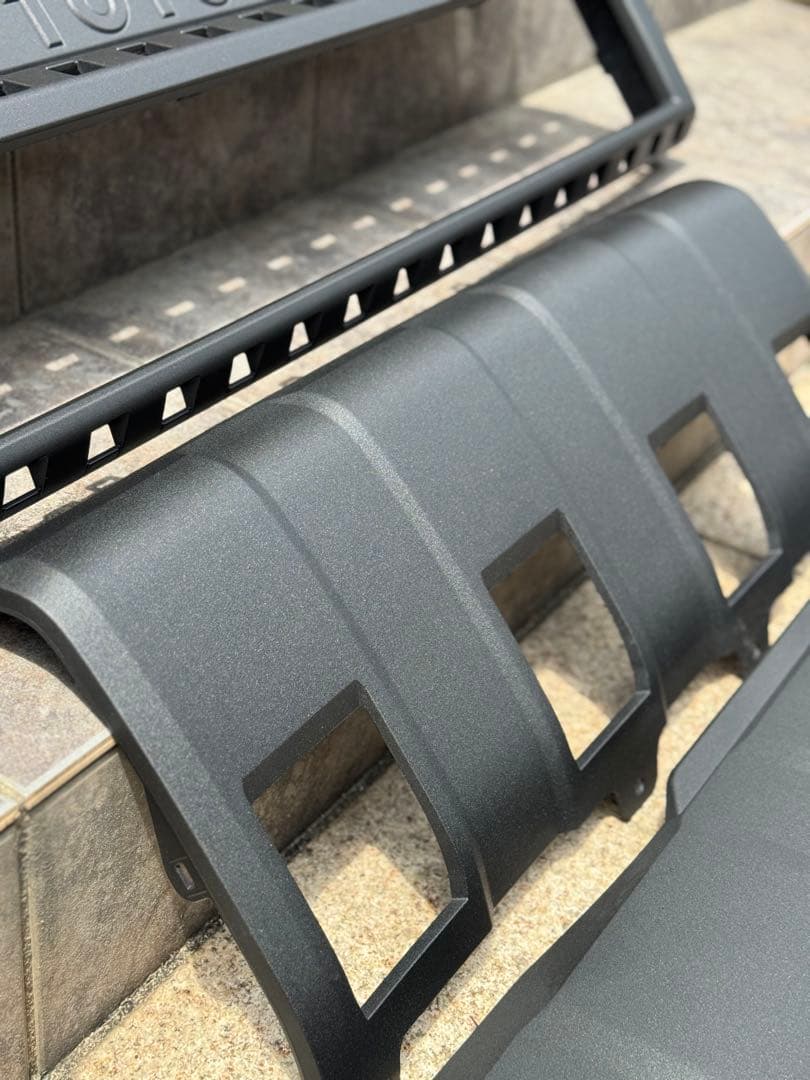 ①ランドクルーザー　250 グリル　ラプターライナー塗装フルセット