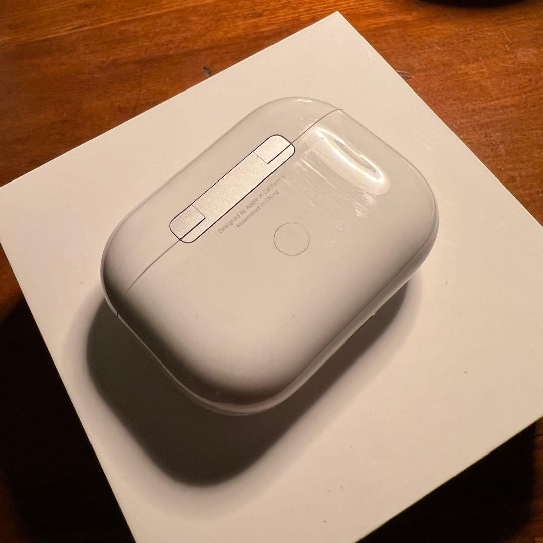 AirPods Pro 本体 + Nomadケース
