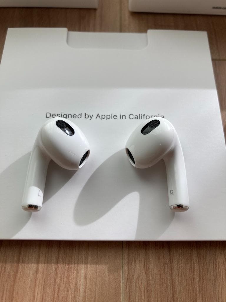 Apple AirPods 第3世代 Lightning／MagSafe充電対応