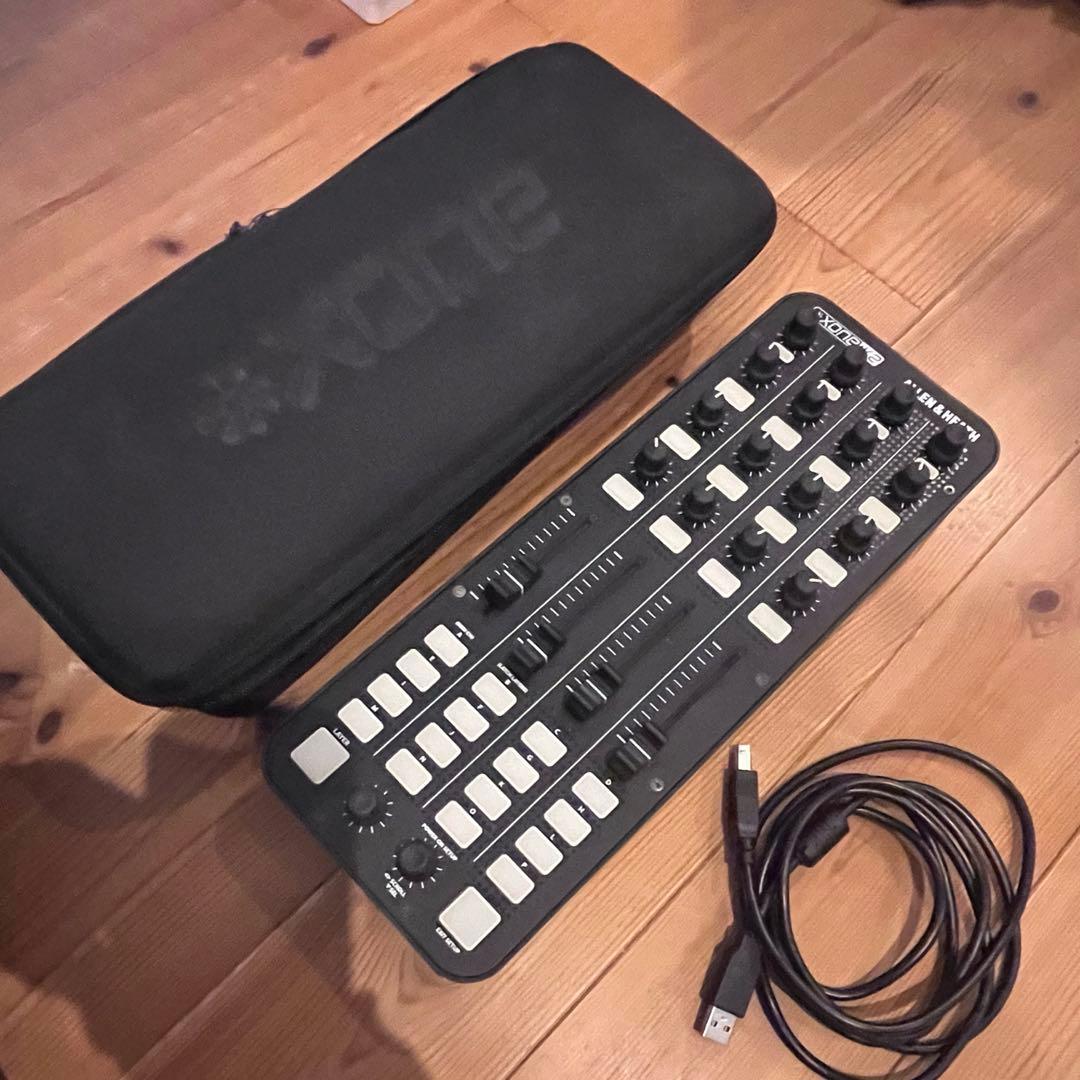 Allen & Heath Xone:K2 コントローラー