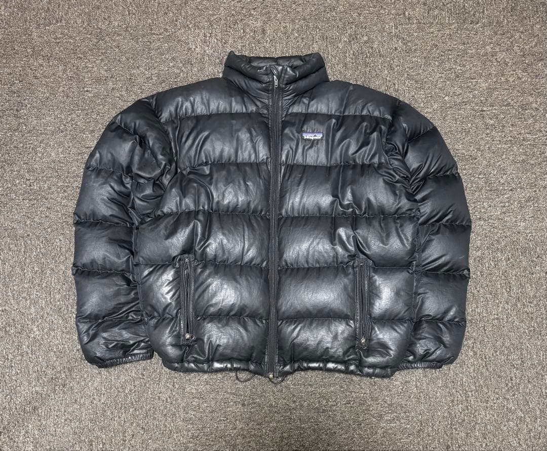patagonia ダウンジャケット 黒　Lサイズ　1/31まで値下げ！