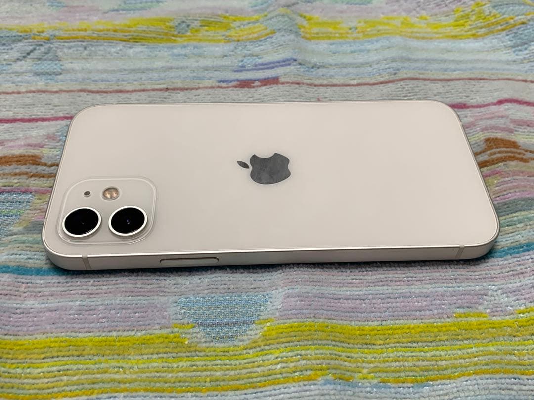 スマートフォン本体 Apple iPhone 12 64GB