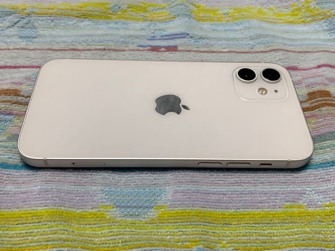 スマートフォン本体 Apple iPhone 12 64GB