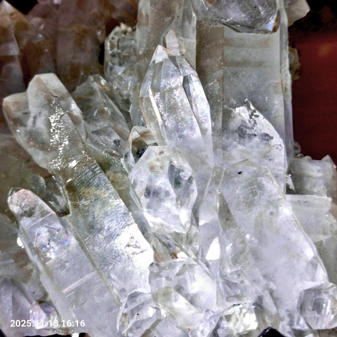 最高品質 ブラジル コリント産 水晶クラスター 159g 虹多数 グラデーション