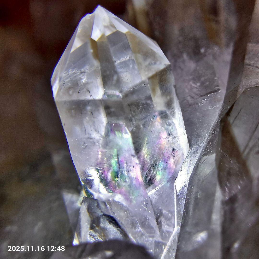 最高品質 ブラジル コリント産 水晶クラスター 159g 虹多数 グラデーション