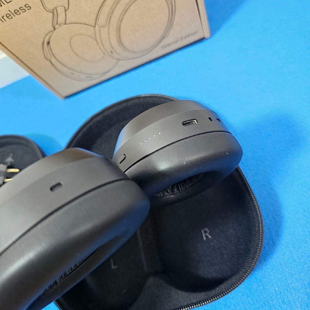 【ほぼ未使用】MOMENTUM 4 Wireless