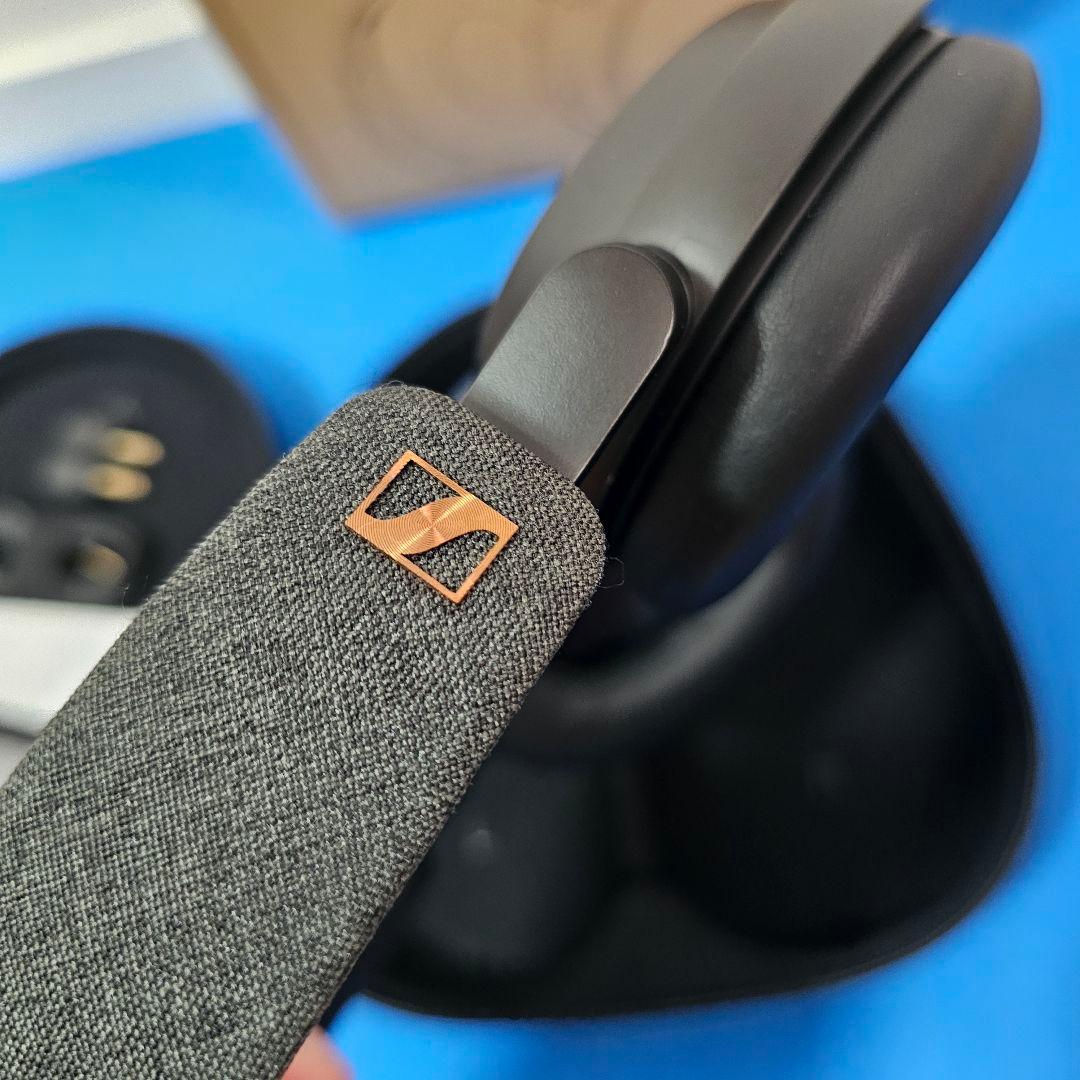 【ほぼ未使用】MOMENTUM 4 Wireless