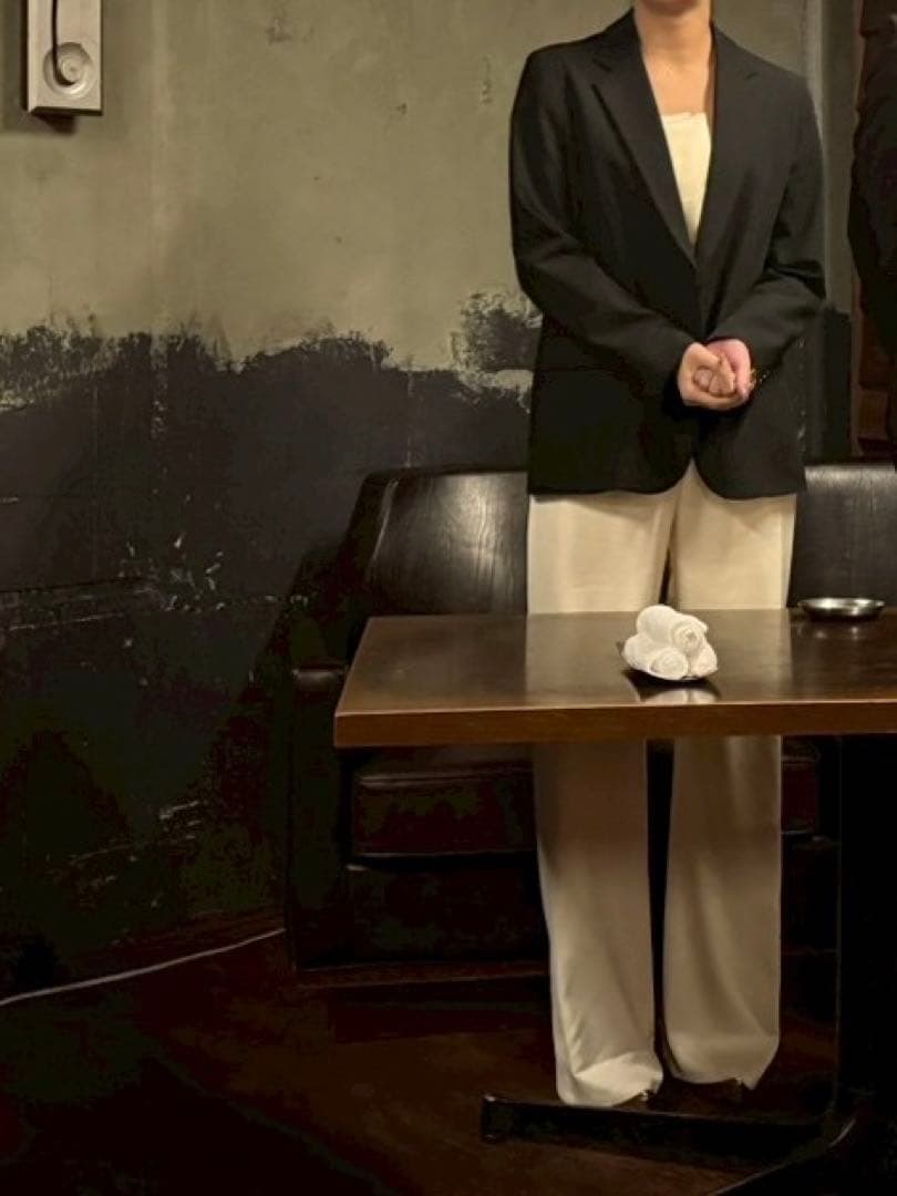 ウェディングドレス　パンツドレス