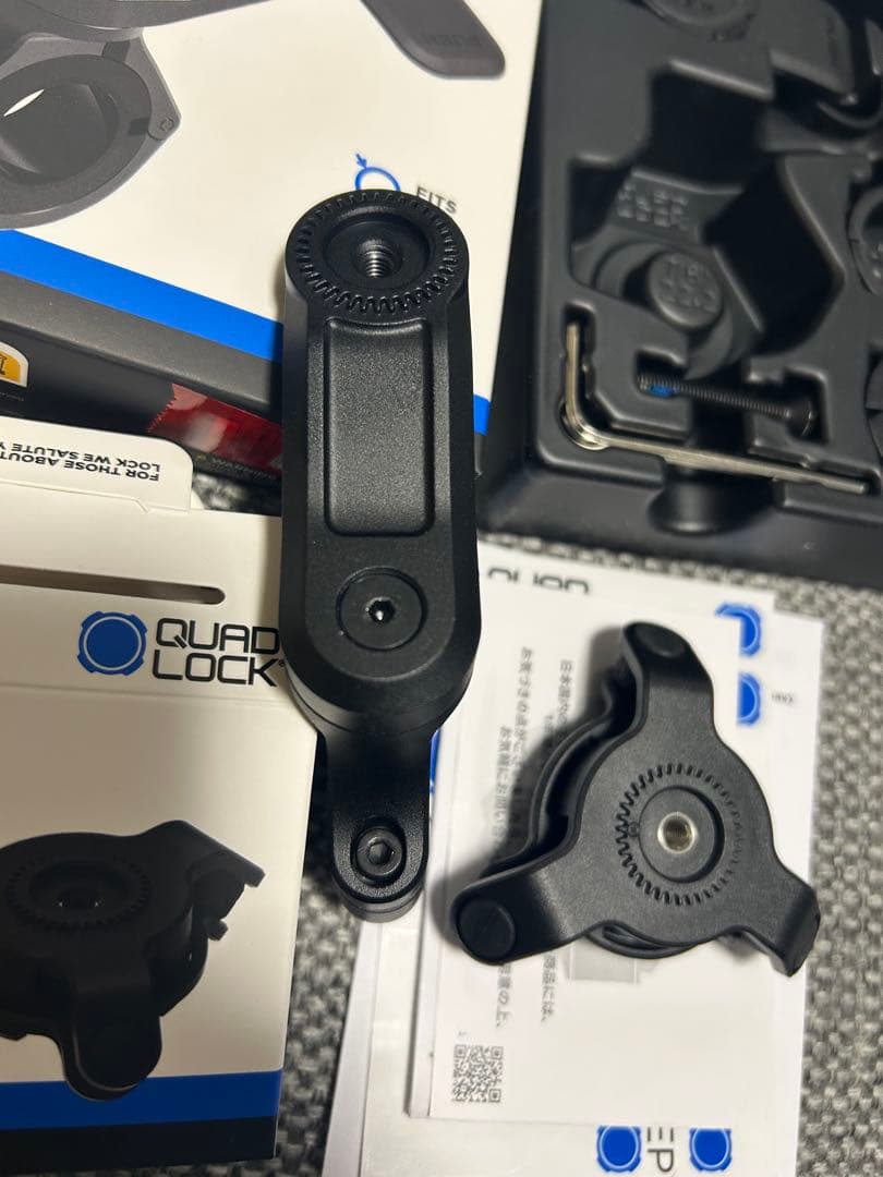 クアッドロック　ハンドルバーマウント プロ　衝撃吸収ダンパーセット